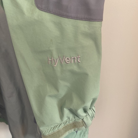 North Face Hyvent Green & Gray Jacket, Size Medium - Picture 8 of 10